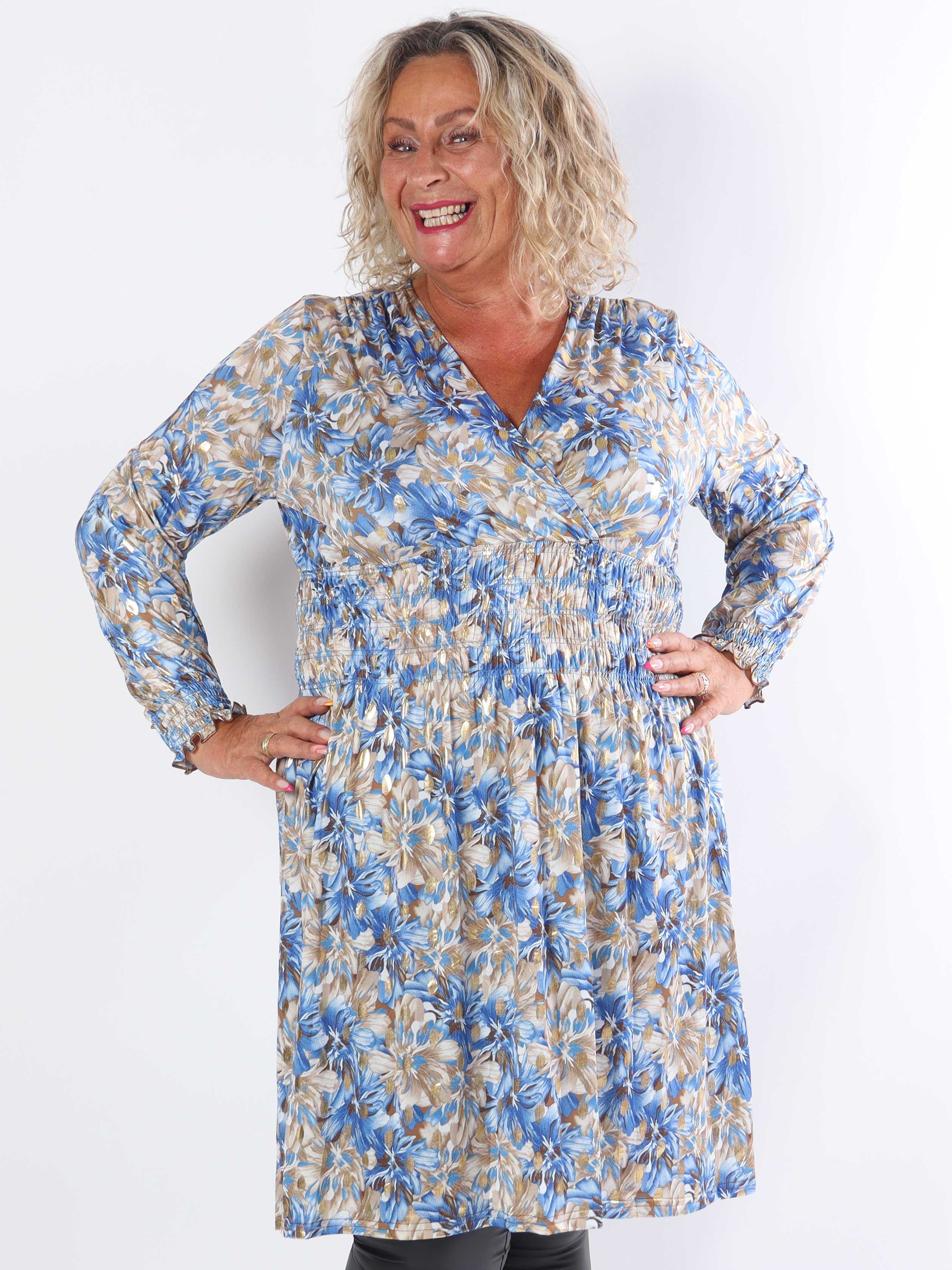 Pams Floral Short L/S - Elastisk plus size-klänning med smockad midja